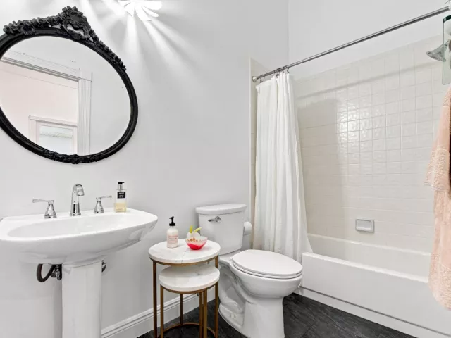 Продажа дома по адресу 5756 NW 39TH Way - фото 9247343