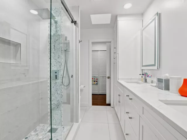 Продажа дома по адресу 5756 NW 39TH Way - фото 9247347
