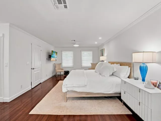 Продажа дома по адресу 5756 NW 39TH Way - фото 9247357