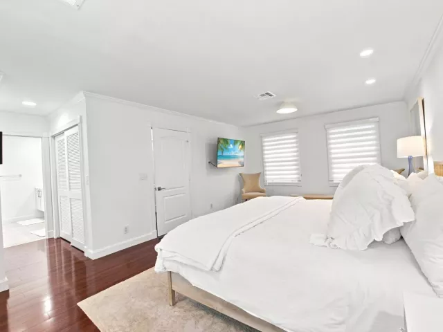 Продажа дома по адресу 5756 NW 39TH Way - фото 9247360