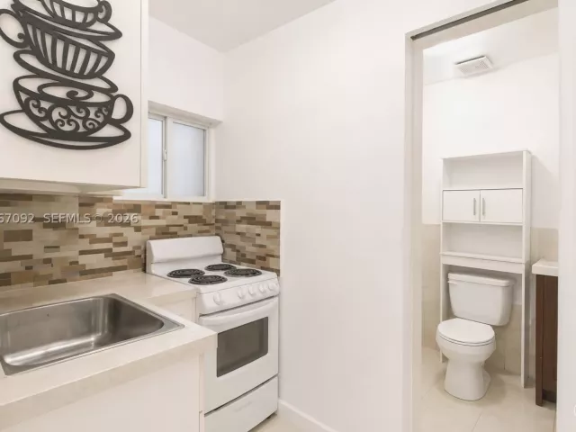Продажа дома по адресу 2961 NW 173rd Ter - фото 9037734