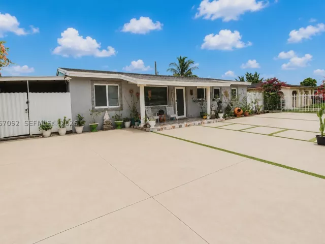 Продажа дома по адресу 2961 NW 173rd Ter - фото 9037717