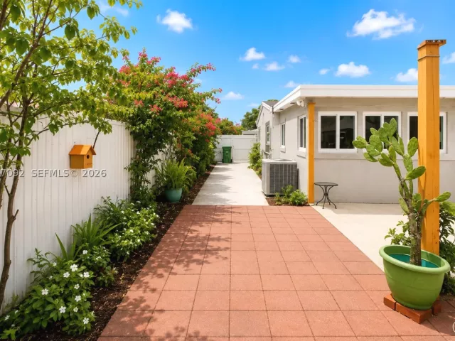 Продажа дома по адресу 2961 NW 173rd Ter - фото 9037744