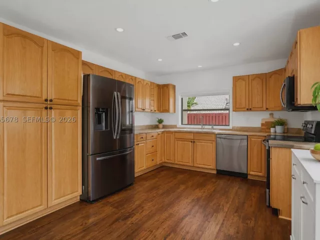 Продажа дома по адресу 2905 Albatross Dr - фото 9038493