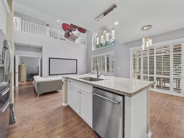 Продажа дома по адресу 13555 KILTIE Court - фото 9031647