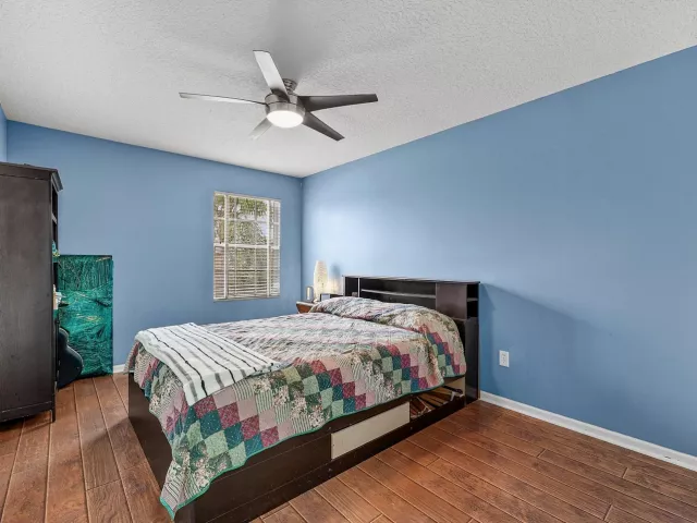 Продажа дома по адресу 13555 KILTIE Court - фото 9031656