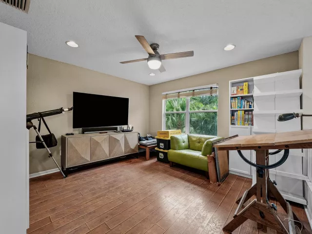 Продажа дома по адресу 13555 KILTIE Court - фото 9031659