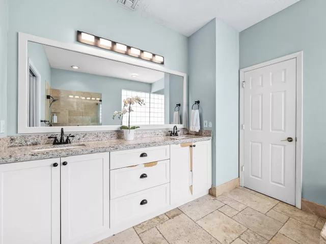 Продажа дома по адресу 13555 KILTIE Court - фото 9031670