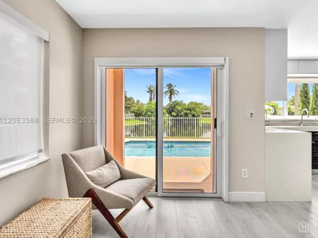 Продажа дома по адресу 1385 NW 192nd Ter - фото 9043934