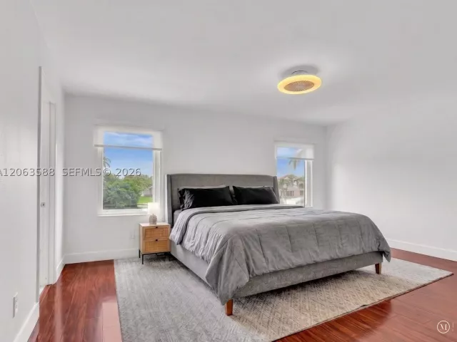 Продажа дома по адресу 1385 NW 192nd Ter - фото 9043942