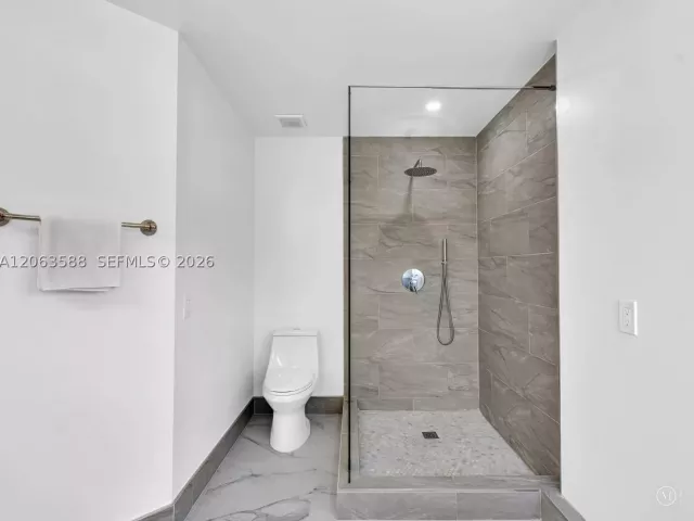 Продажа дома по адресу 1385 NW 192nd Ter - фото 9043946