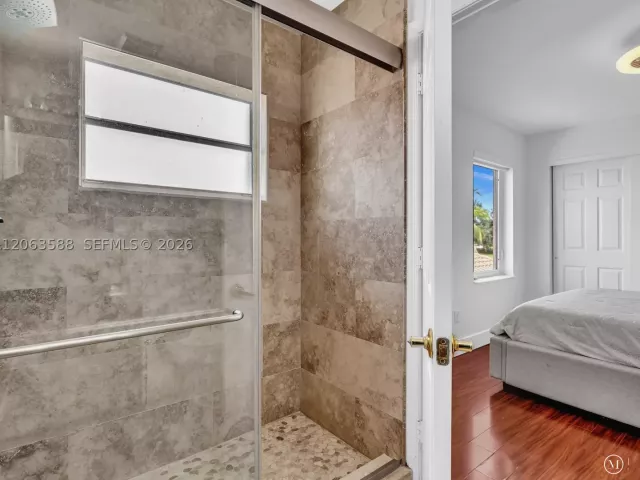 Продажа дома по адресу 1385 NW 192nd Ter - фото 9043952