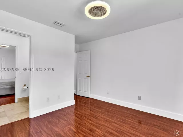 Продажа дома по адресу 1385 NW 192nd Ter - фото 9043954