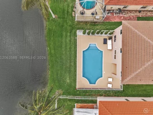Продажа дома по адресу 1385 NW 192nd Ter - фото 9043970