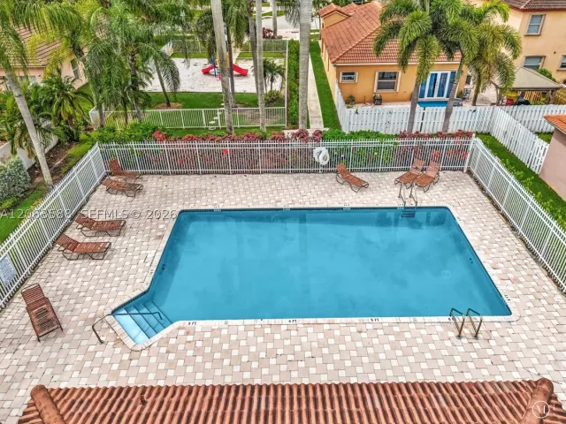 Продажа дома по адресу 1385 NW 192nd Ter - фото 9043979