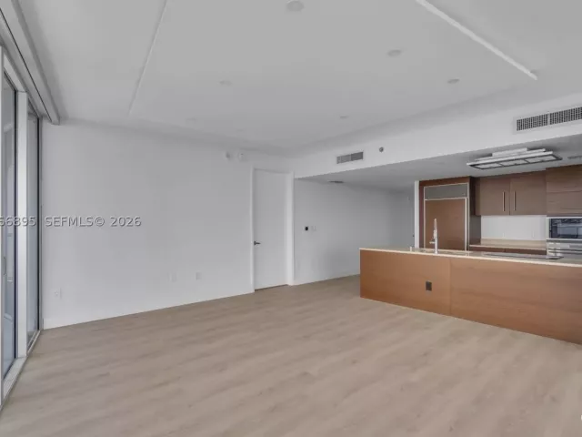 Квартира в аренду номер3601 - фото 9068496