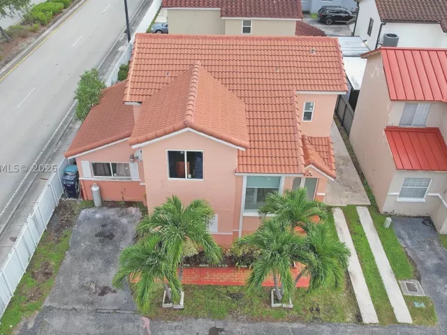 Продажа дома по адресу 12693 NW 8th Ter - фото 9265542