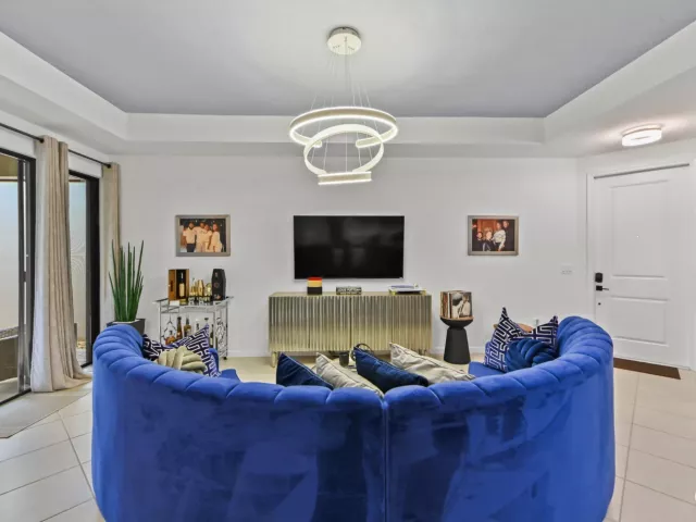 Продажа дома по адресу 355 NW 33RD Lane - фото 9375060