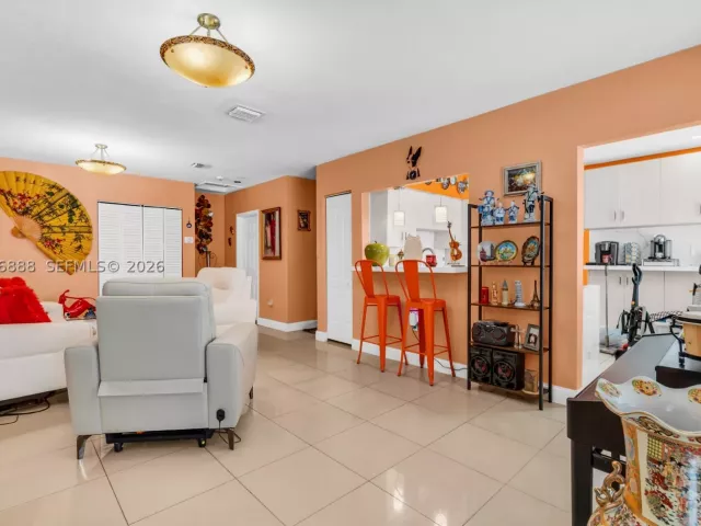 Продажа дома по адресу 1490 NE 151st Ter - фото 9065882