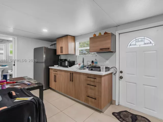 Продажа дома по адресу 1490 NE 151st Ter - фото 9065892