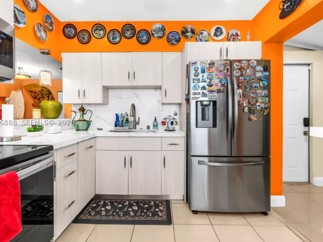 Продажа дома по адресу 1490 NE 151st Ter - фото 9065917