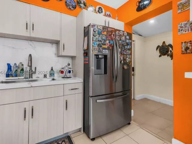 Продажа дома по адресу 1490 NE 151st Ter - фото 9065928