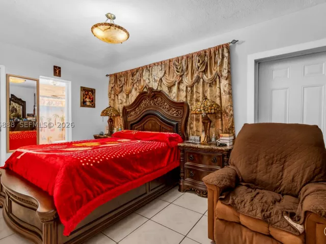 Продажа дома по адресу 1490 NE 151st Ter - фото 9065949