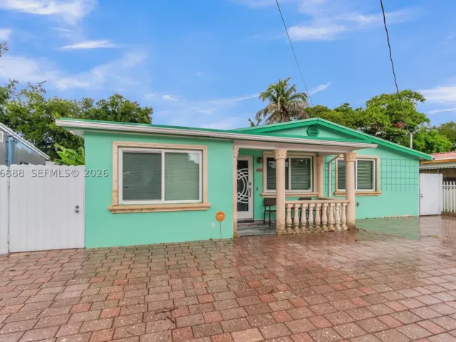 Продажа дома по адресу 1490 NE 151st Ter - фото 9065863