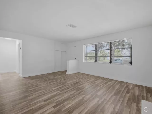 Продажа дома по адресу 6700 Forest Court - фото 9375600
