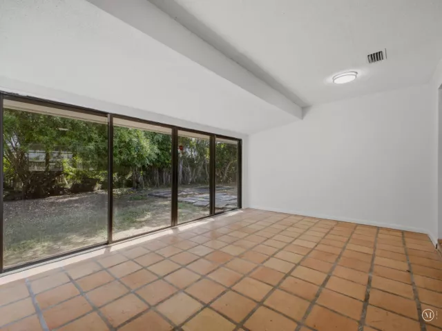 Продажа дома по адресу 6700 Forest Court - фото 9375605