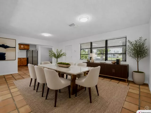 Продажа дома по адресу 6700 Forest Court - фото 9375606
