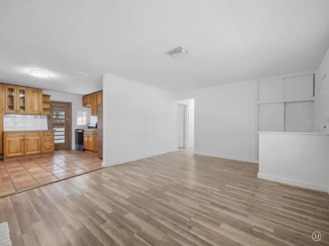 Продажа дома по адресу 6700 Forest Court - фото 9375628