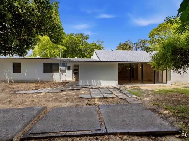 Продажа дома по адресу 6700 Forest Court - фото 9375636