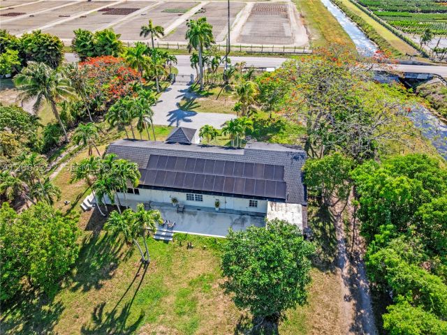 Продажа дома по адресу 19601 SW 187th Ave - фото 9045091