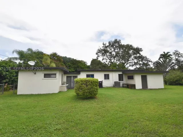 Продажа дома по адресу 7050 SW 82nd Ct - фото 9299854