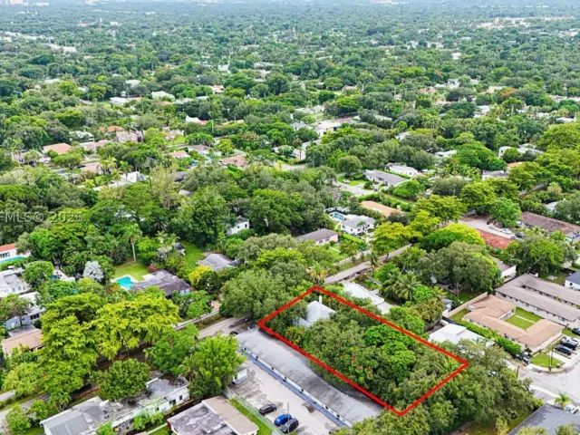 Продажа дома по адресу 753 NE 121st St - фото 9062554