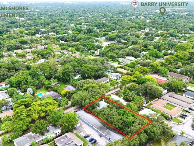 Продажа дома по адресу 753 NE 121st St - фото 9062529