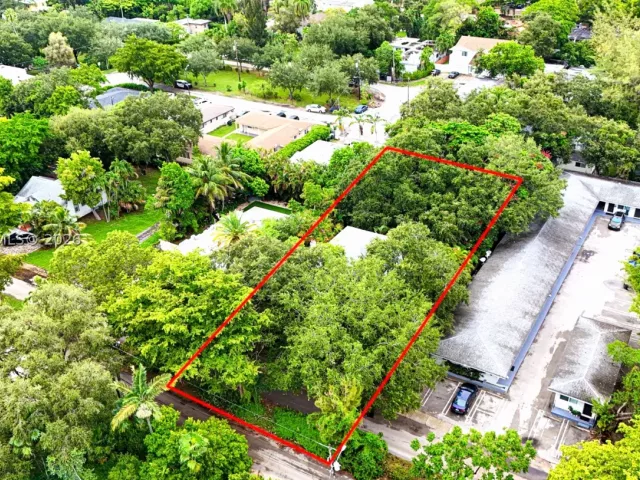 Продажа дома по адресу 753 NE 121st St - фото 9062534