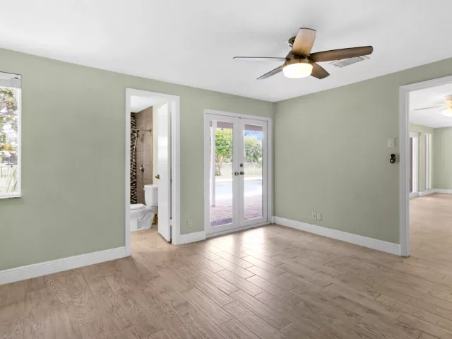 Продажа дома по адресу 1257 NW 7TH Street - фото 9310762