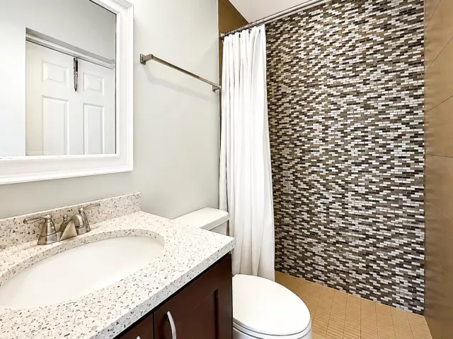 Продажа дома по адресу 1257 NW 7TH Street - фото 9310770
