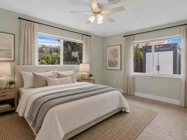 Продажа дома по адресу 1257 NW 7TH Street - фото 9310772
