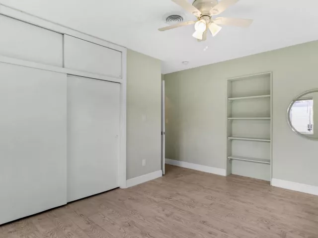 Продажа дома по адресу 1257 NW 7TH Street - фото 9310773