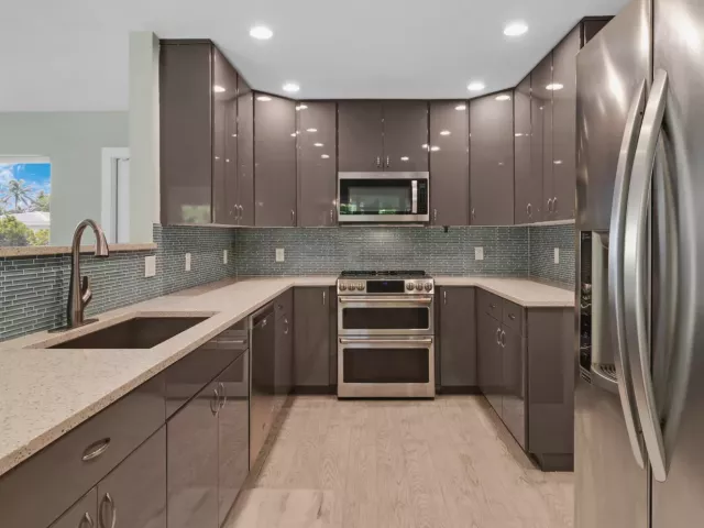 Продажа дома по адресу 1257 NW 7TH Street - фото 9310754