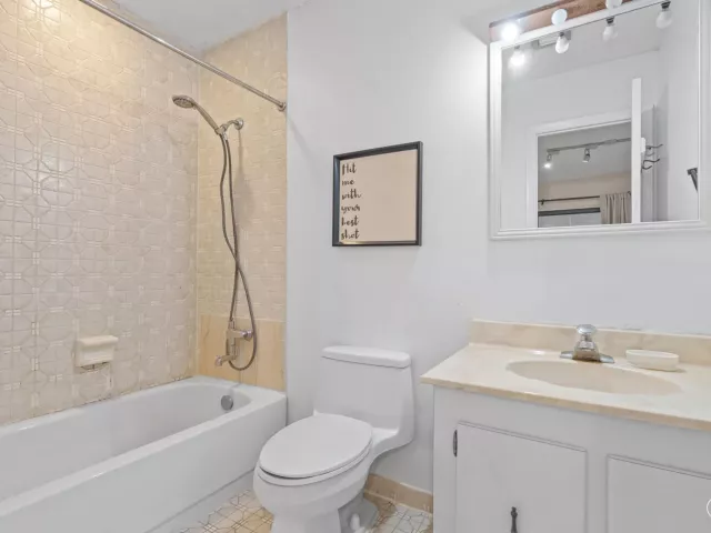 Продажа дома по адресу 3728 Estepona Avenue 15-D-2 - фото 9269821