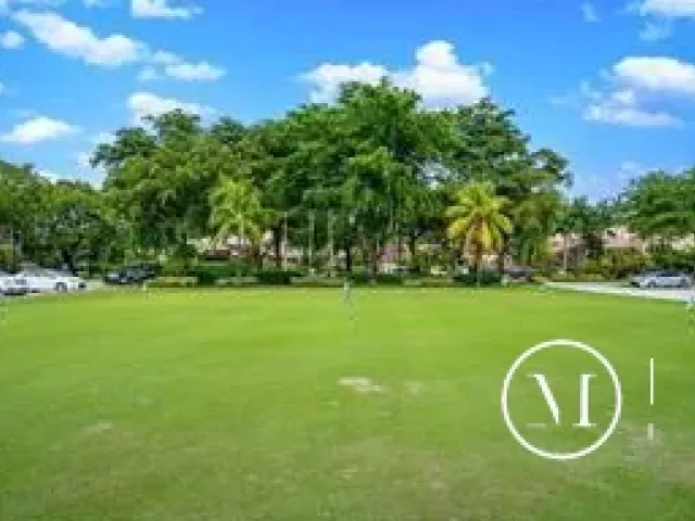 Продажа дома по адресу 3728 Estepona Avenue 15-D-2 - фото 9269841