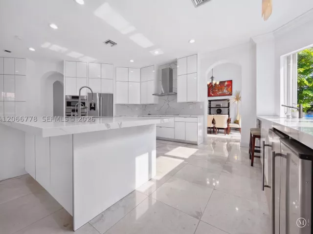 Продажа дома по адресу 11365 NW 68th St - фото 9122079