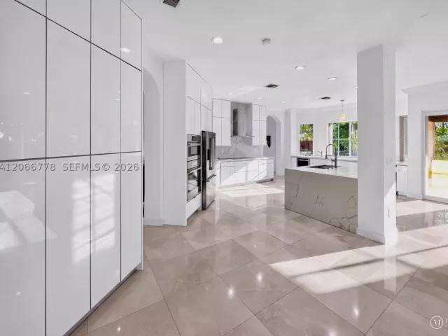 Продажа дома по адресу 11365 NW 68th St - фото 9122083