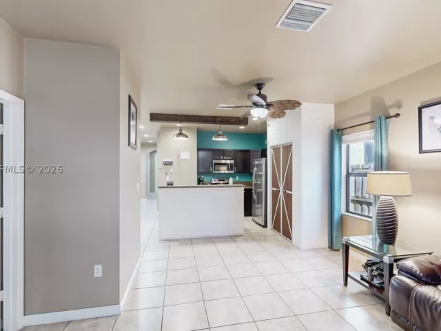 Продажа дома по адресу 729 SE 34th Ave - фото 9072058