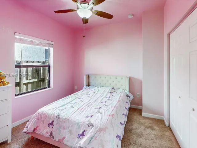 Продажа дома по адресу 729 SE 34th Ave - фото 9072073