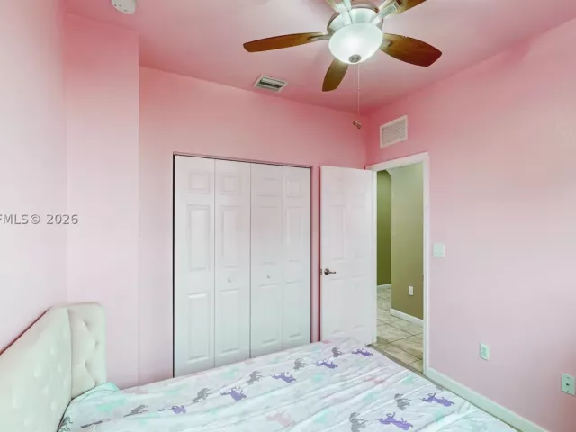 Продажа дома по адресу 729 SE 34th Ave - фото 9072079